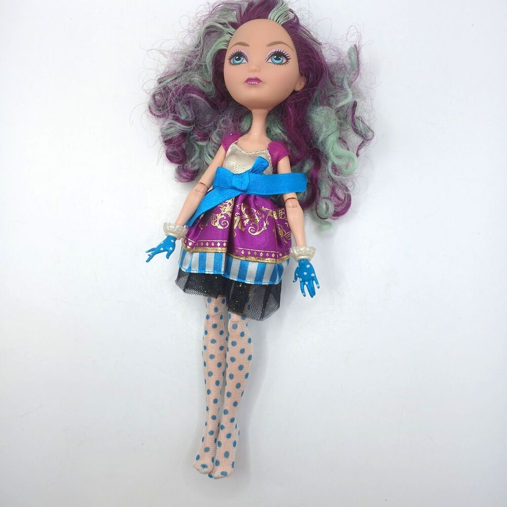 Mattel Ever After High Madeline Hatter Dressed Missing Shoes & Earrings 10"